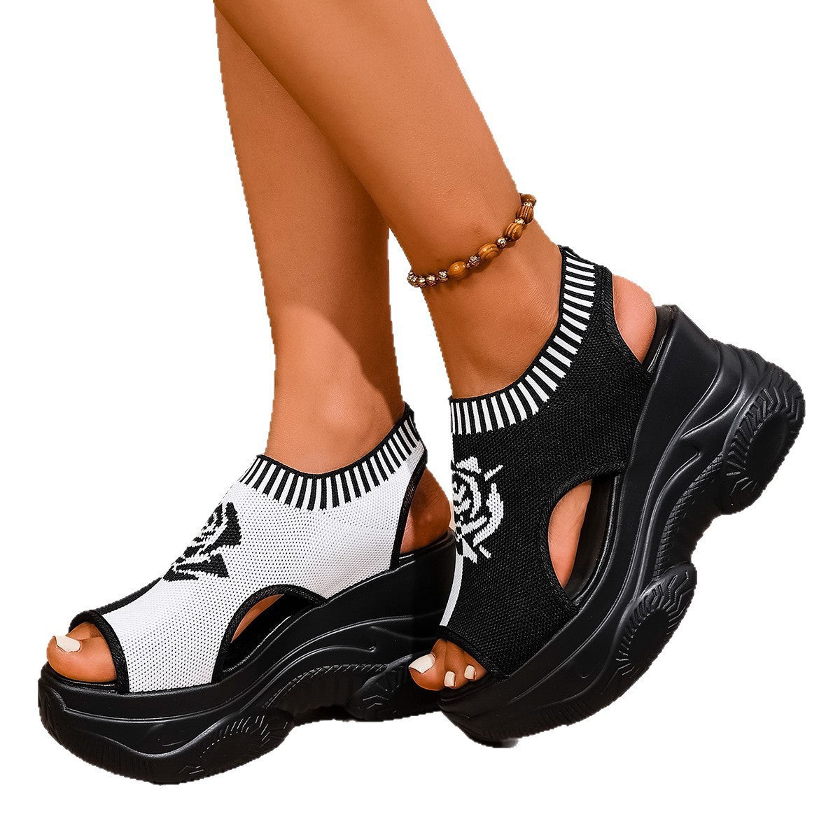 Damen Plateauschlupfschuhe mit floralen Akzenten R&B
