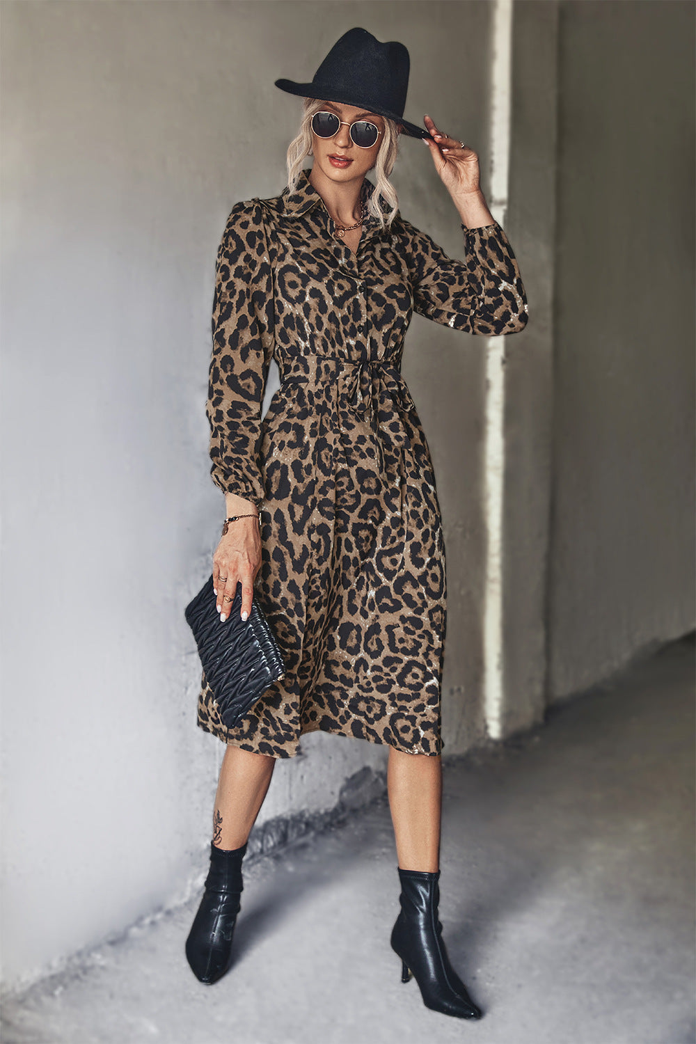 Damen Midi-Kleid mit modernem Leopardenmuster und elegantem Schlitz R&B