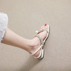 Damen Sandalen mit eleganter Ketten- und Perlenapplikation