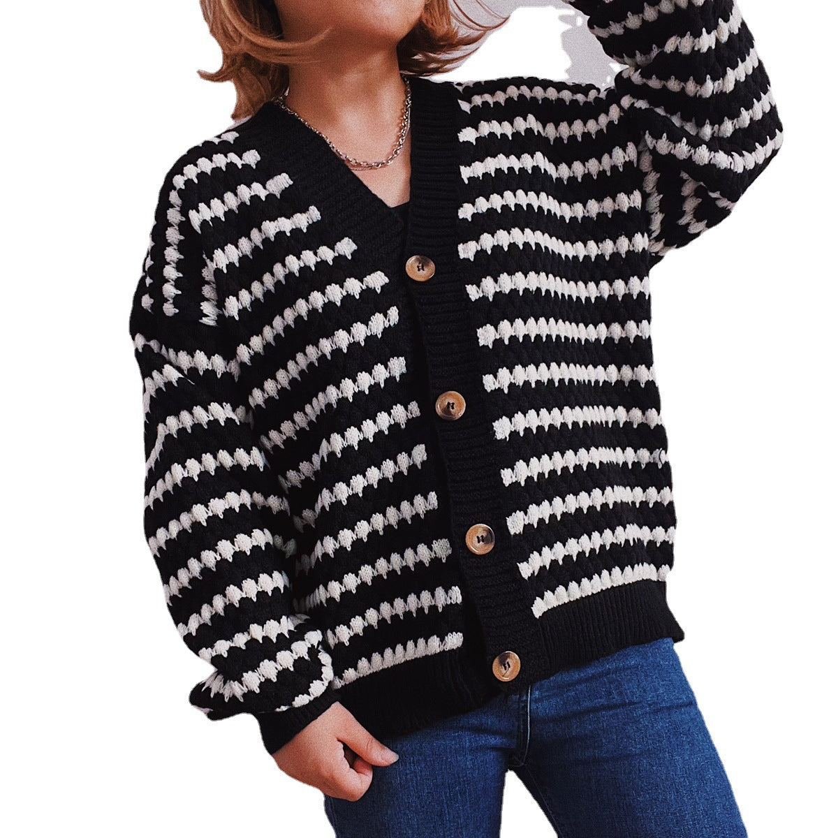 Damen Oversize Strickjacke im modischen Streifenlook mit Holzknopfdetails R&B