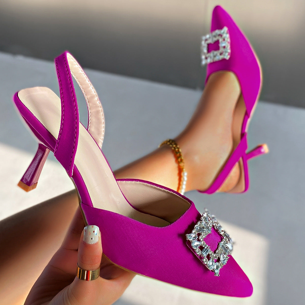 Damen Slingback-Pumps mit funkelndem Schmuckdetail und elegantem Design R&B