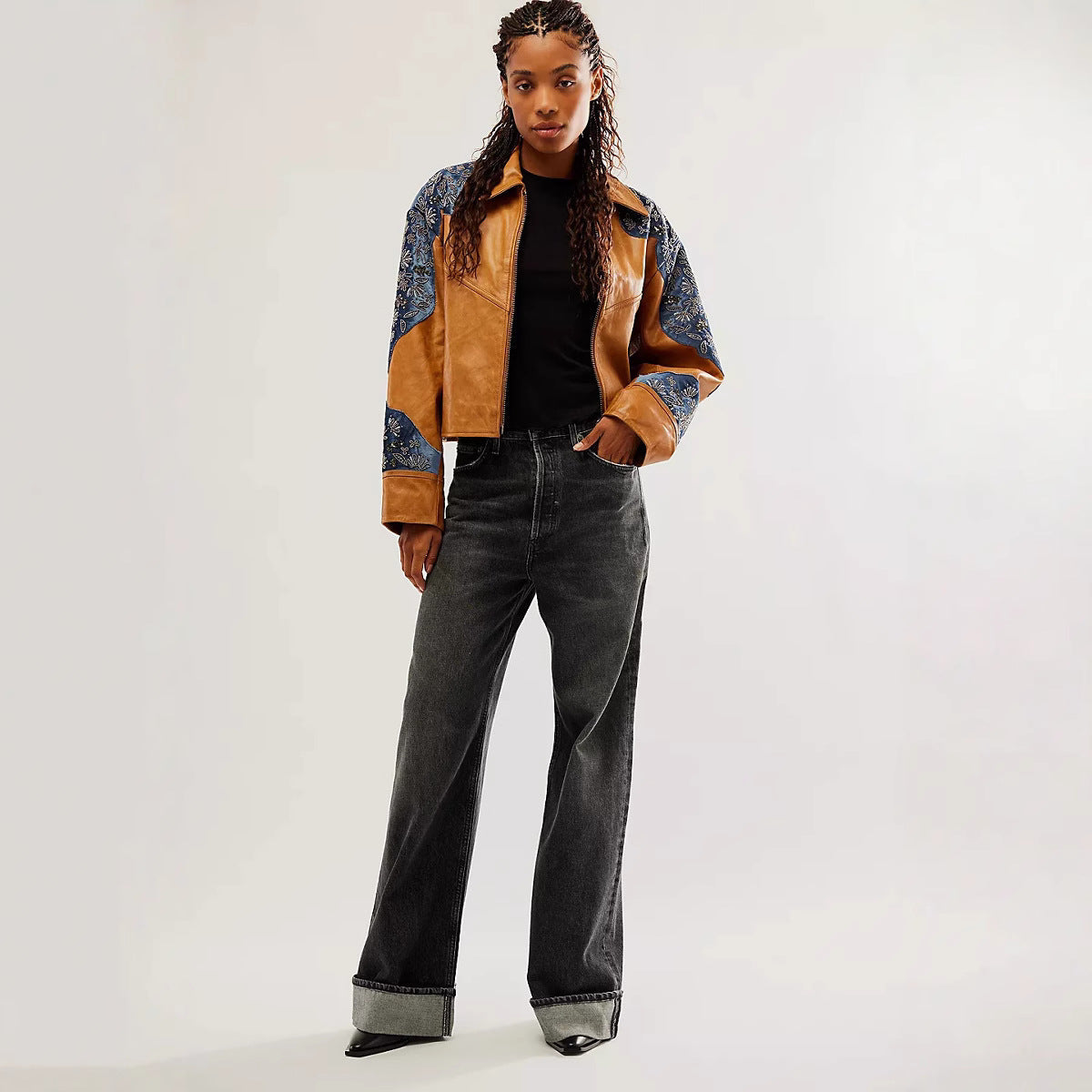 Damen Weit geschnittene High-Waist Jeans mit modischem Saum R&B