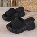 Damen Plateauschlupfschuhe mit floralen Akzenten R&B