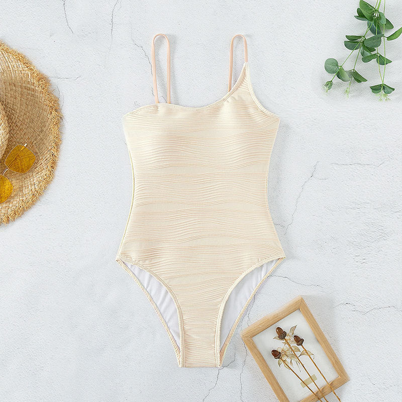 Damen Badeanzug mit eleganter Rippstruktur und asymmetrischem Träger
