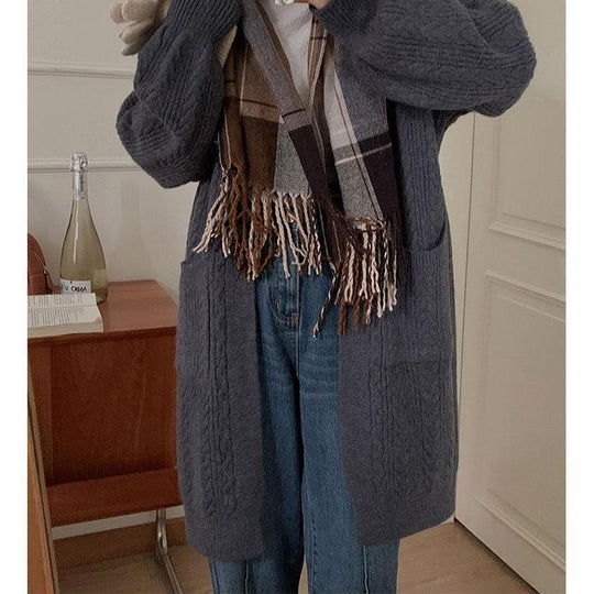 Damen Grobstrick Cardigan mit tiefen Taschen und elegantem Zopfdesign R&B