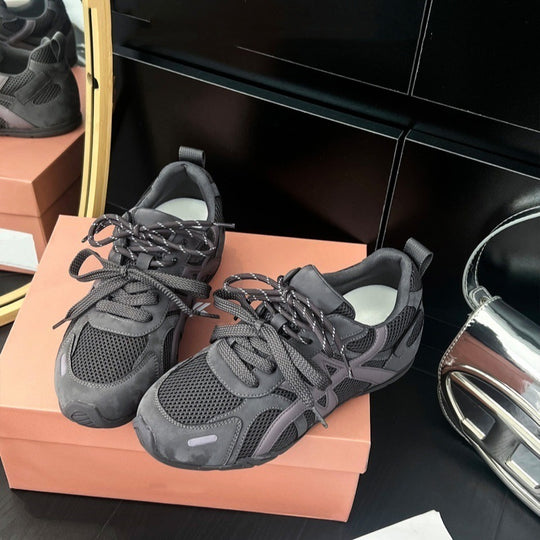 Damen Sportliche Sneaker mit atmungsaktiven Mesh-Einsätzen und stabiler Sohle R&B