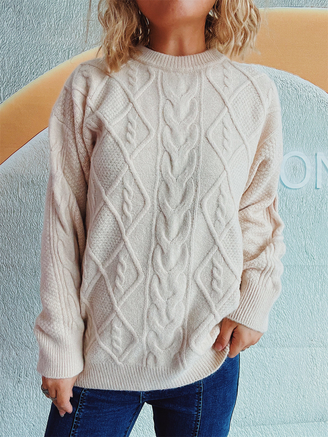 Damen Grobstrickpullover mit elegantem Zopfdesign und lässigem Schnitt R&B