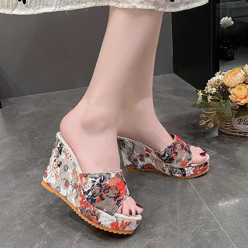 Damen Wedge-Sandalen mit floralem Design und komfortabler Fußbettung R&B