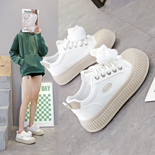 Damen Sneakers mit dekorativen Pompons und rutschfester Laufsohle R&B