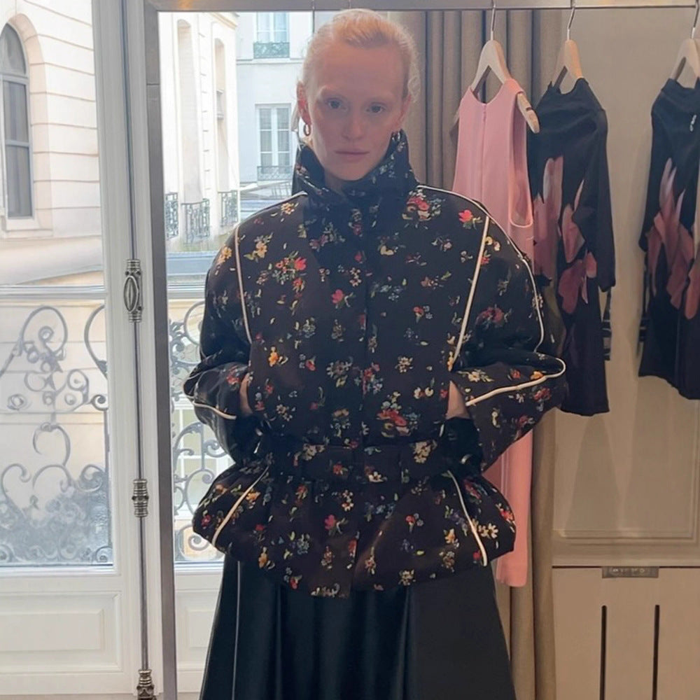 Damen modische Blousonjacke mit floralen Akzenten R&B