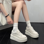 Damen Plateau-Sneaker mit trendiger Profilsohle und komfortabler Polsterung R&B
