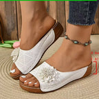 Damen Pantolette mit modischer Perforation und eleganter Blumenapplikation R&B