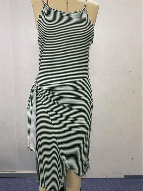 Damen Wickelkleid mit auffälligem Streifenmuster und taillierter Silhouette R&B