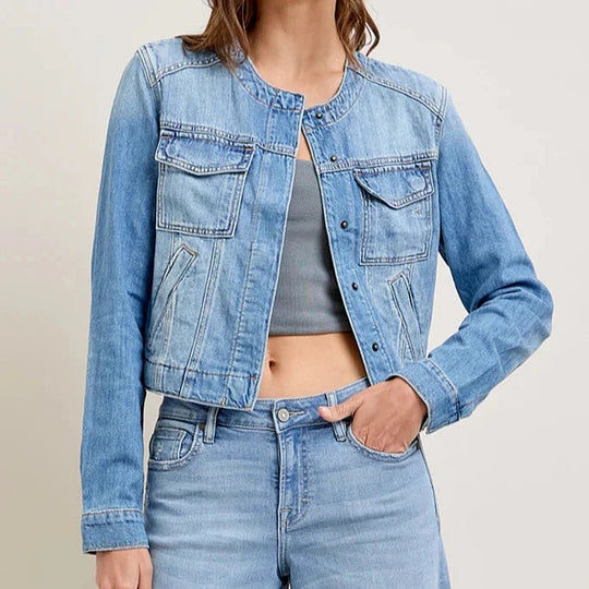 Damen Jeansjacke im lässigen Cropped-Schnitt mit praktischen Taschen und Knopfdetails R&B
