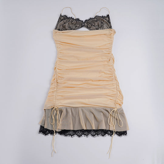 Damen Kleid mit raffiniertem Rüschendesign und eleganter Spitzenverzierung R&B