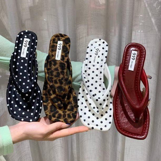Damen komfortable Pantolette mit modischem Punktdesign R&B
