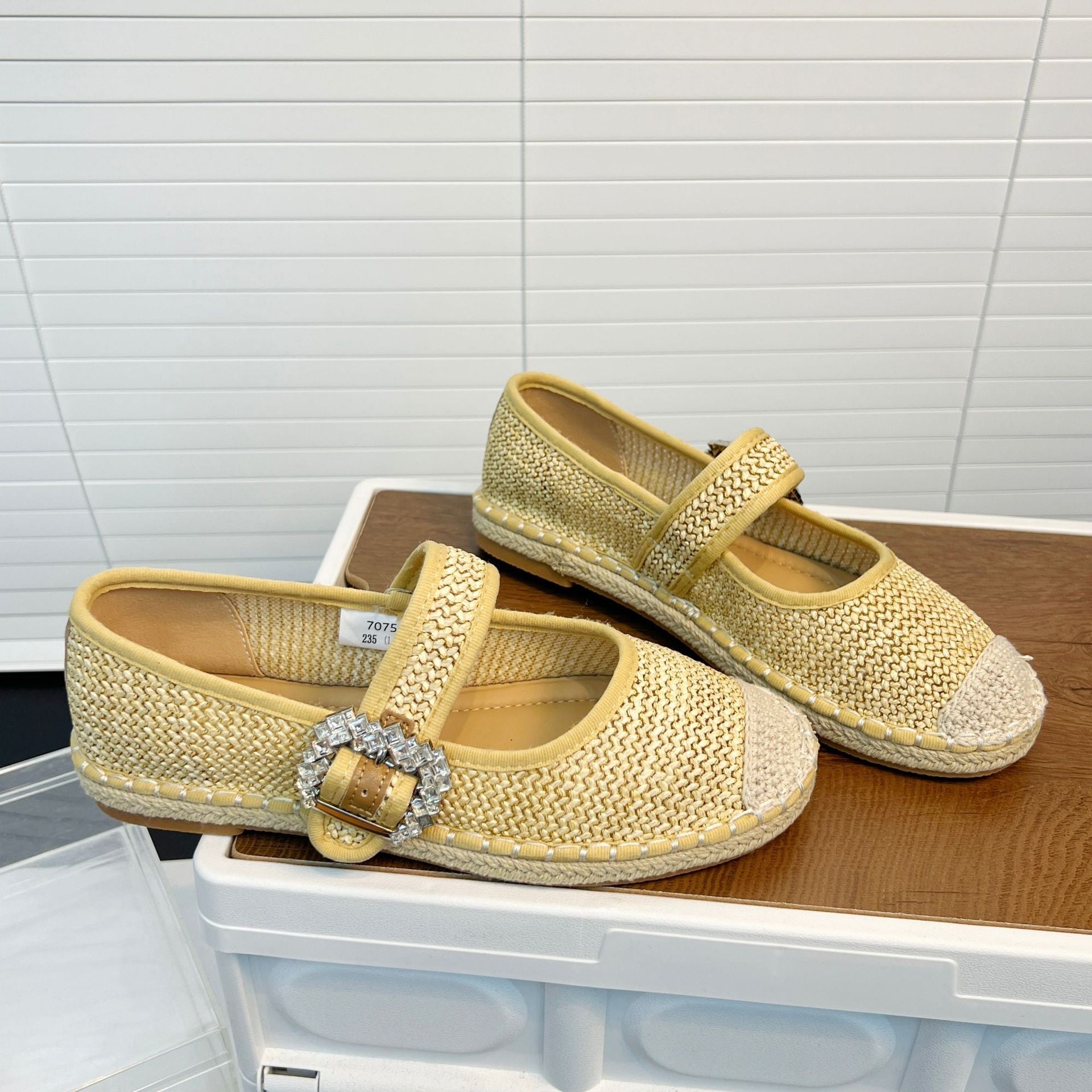 Damen GR&Blümte Slipper mit funkelnder Schnallenverzierung R&B