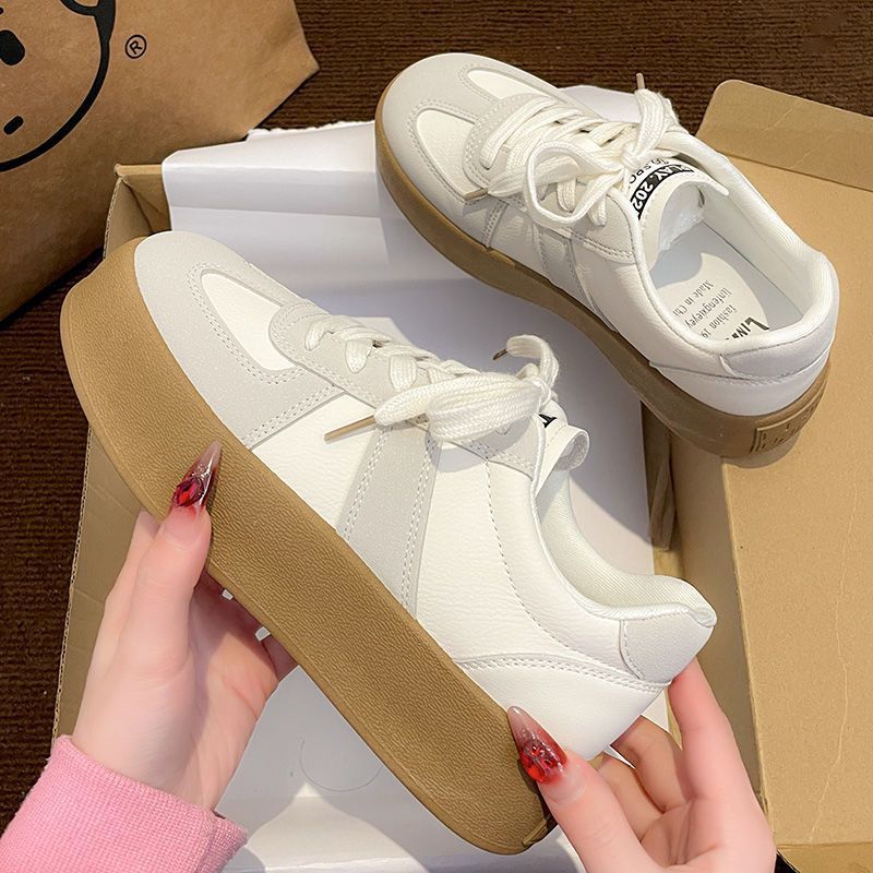 Damen Sportliche Sneakers mit rutschfester Gummisohle und atmungsaktiver Oberflächenstruktur