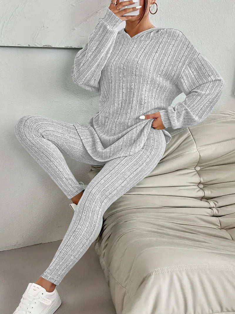 Damen gemütliches Strick-Set mit oversized Oberteil und enganliegenden Leggings R&B