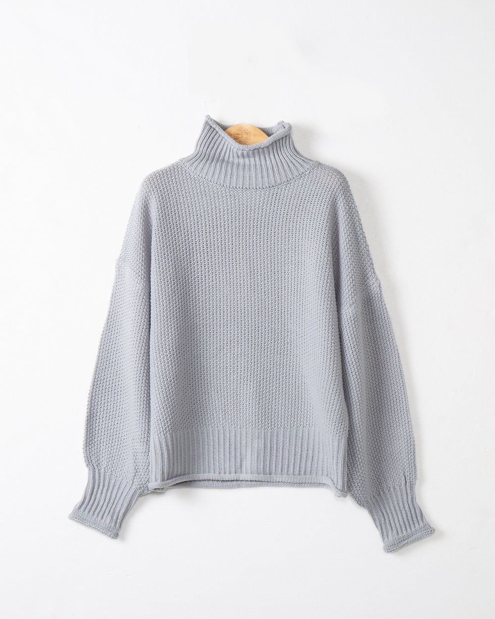 Damen modischer Pullover mit hohem Kragen und strukturierter Textur R&B