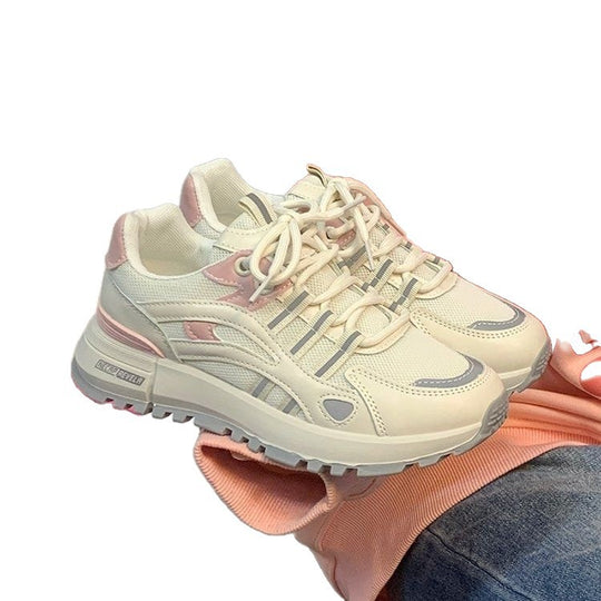 Damen Sportliche Sneakers mit charakteristischer Profilsohle und atmungsaktivem Mesh-Obermaterial R&B