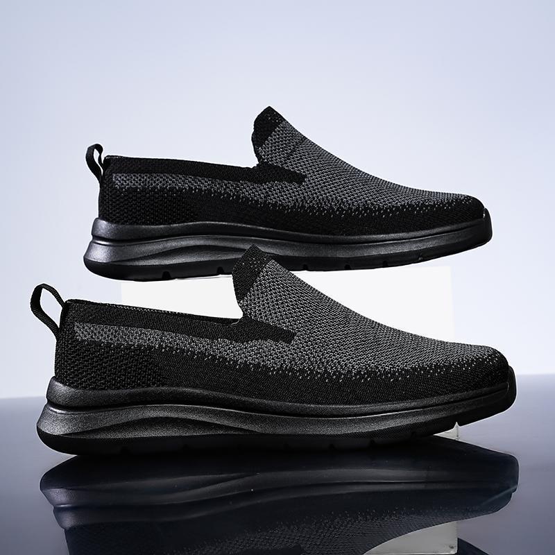 Damen Bequeme Slip-On Sneakers mit strukturierter Konstruktionsart