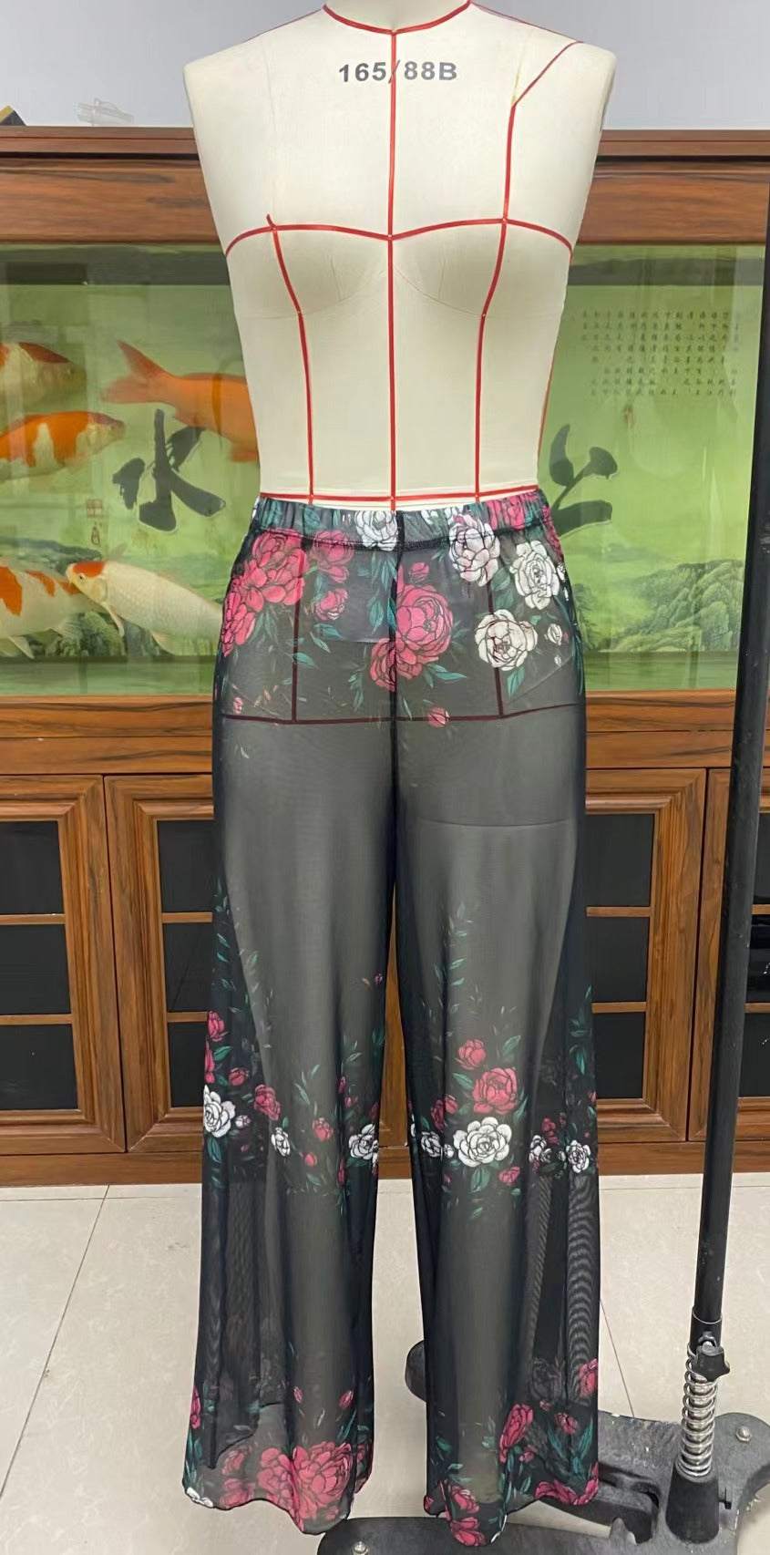 Damen Elegante Strandhose mit floralem Muster R&B