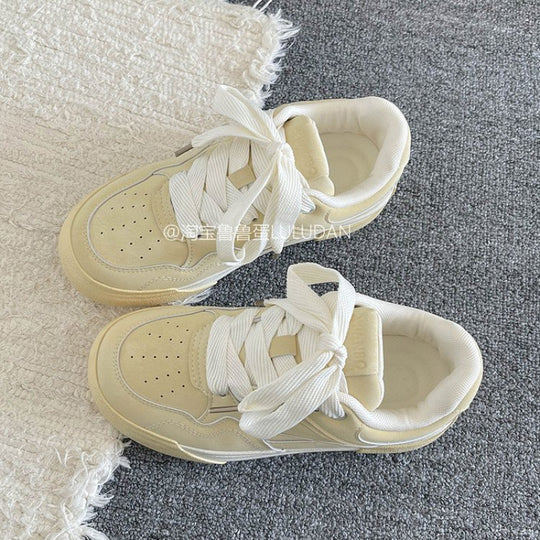 Damen Sportliche Sneakers mit voluminösem Design und innovativer Schnürung R&B