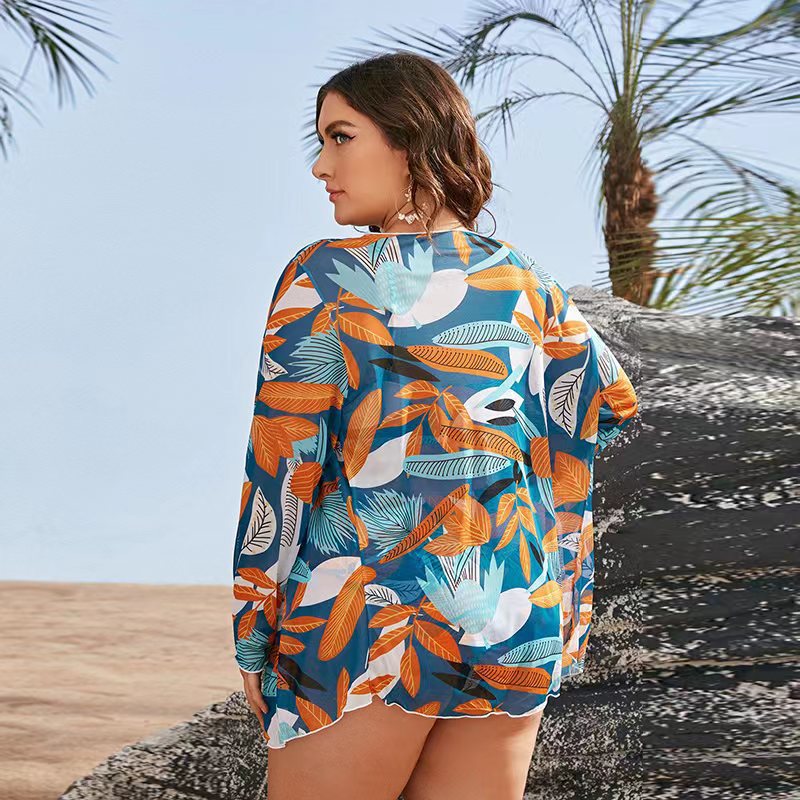 Damen Bikini-Set mit floralem Wickeloberteil und eleganter Strandjacke R&B