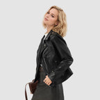 Steppjacke Damen Übergang mit Ziernähten und Reißverschlüssen