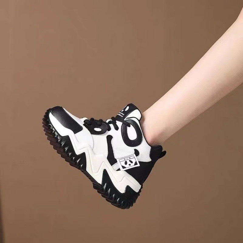 Damen Sneaker mit robustem Kletterdesign R&B