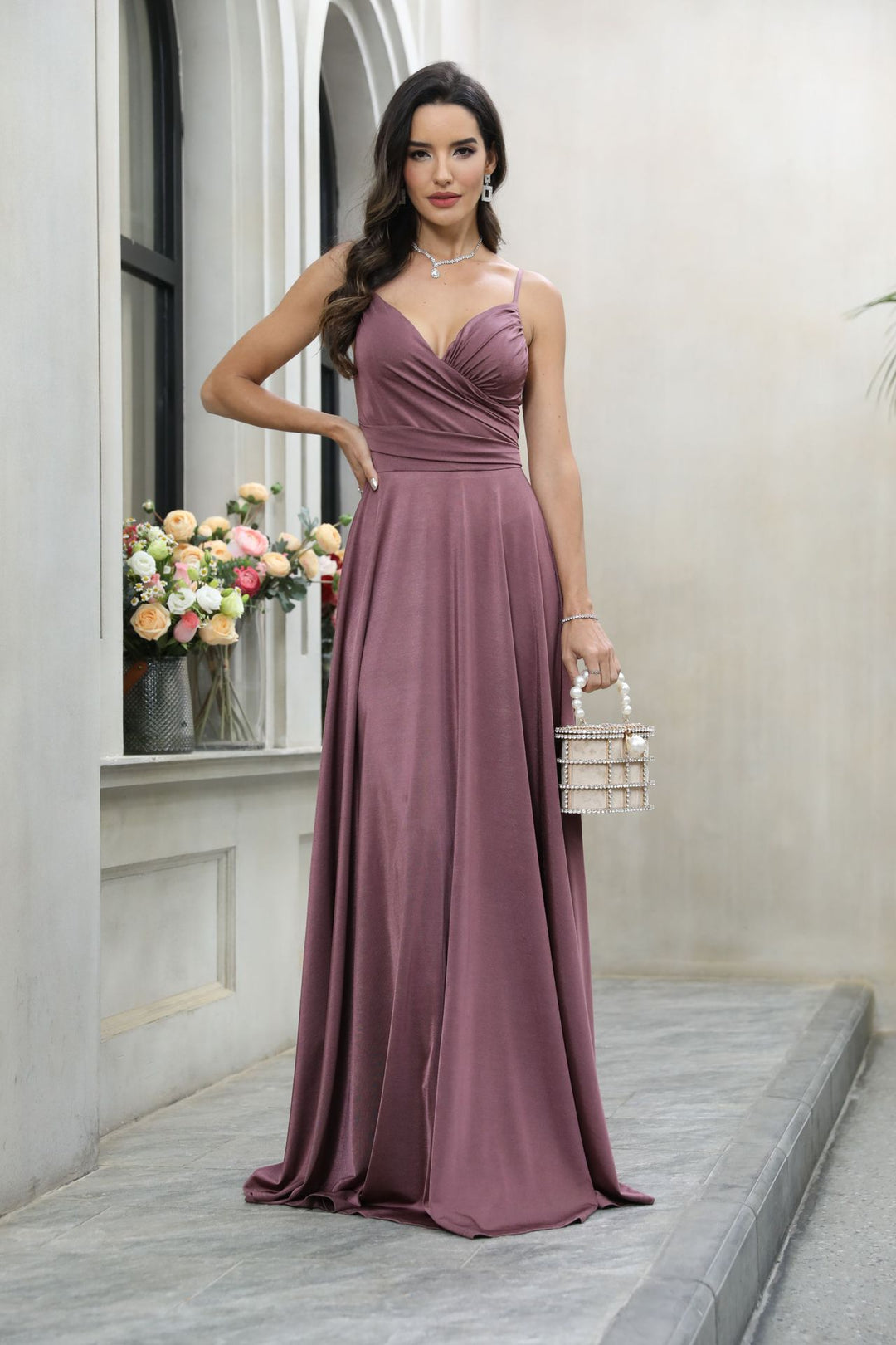 Damen Elegantes Maxikleid mit gerafftem Oberteil und schwingendem Saum R&B