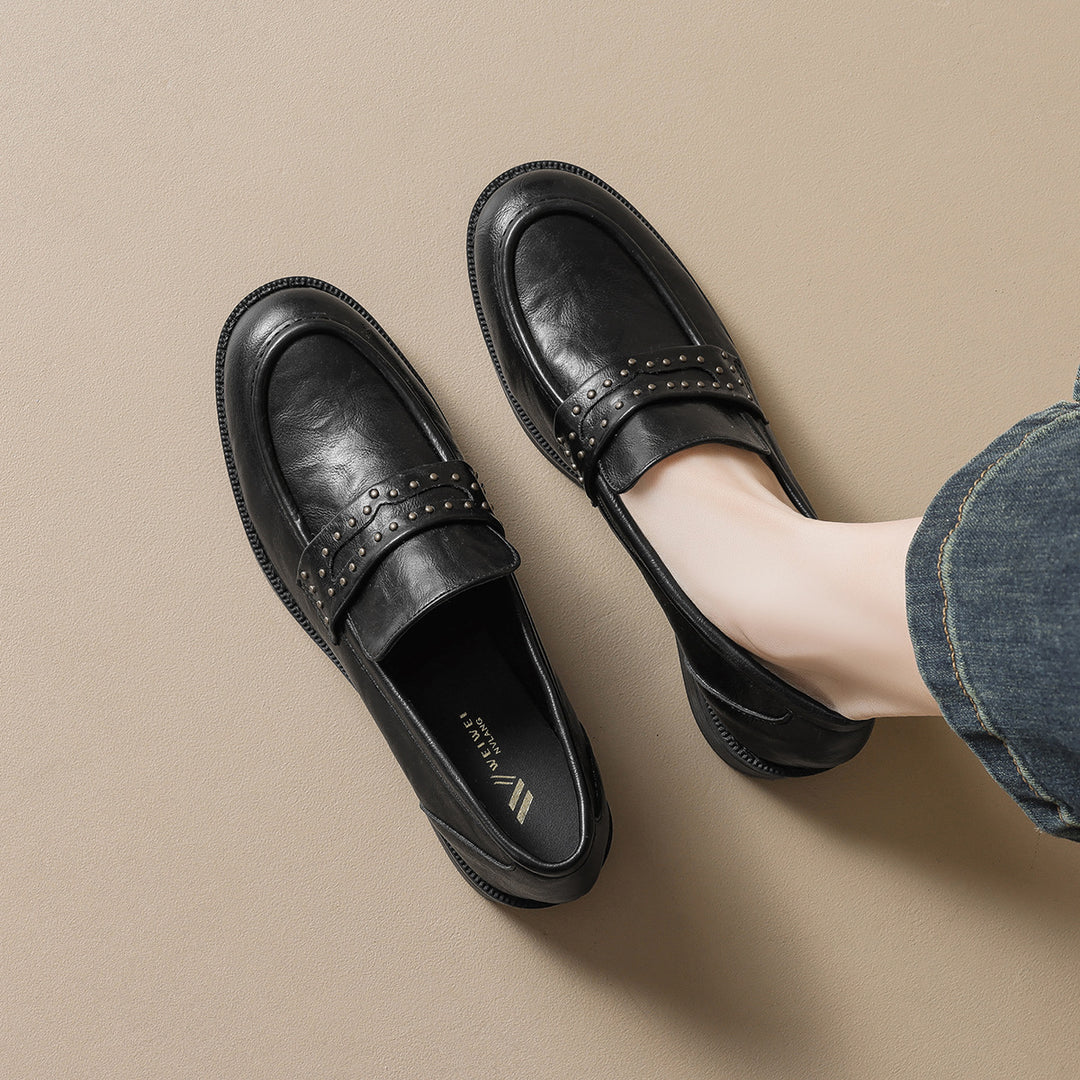 Damen elegante Mokassin-Schuhe mit modischer Nietenverzierung R&B