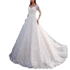 Elegantes Damen Hochzeitskleid mit Spitzenverarbeitung & voluminösem Rock für Hochzeit | R&B