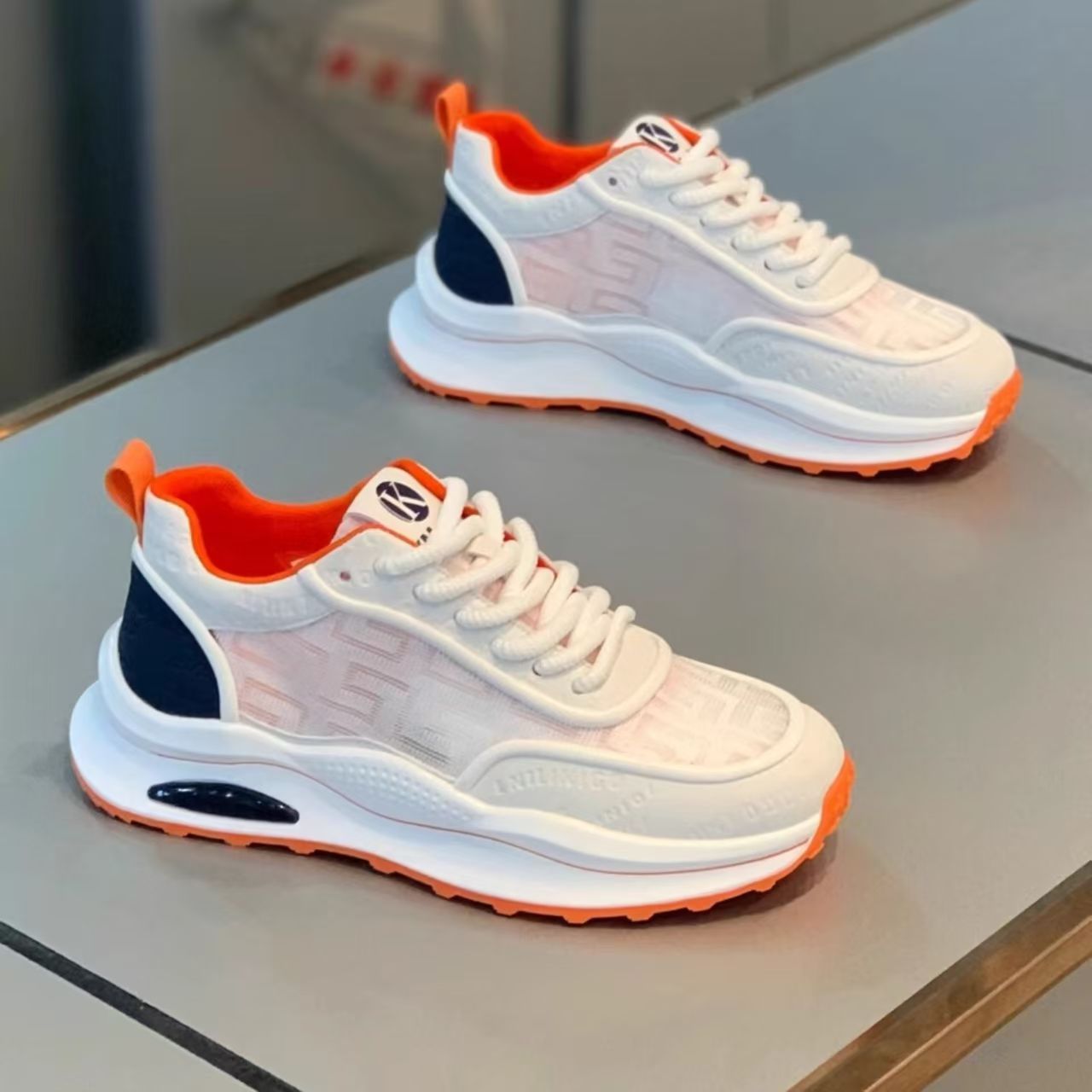 Damen Komfortable Lifestyle Sneakers mit atmungsaktiver Struktur und dämpfender Sohle R&B
