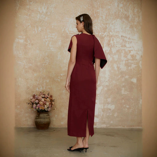 Damen Elegantes Abendkleid mit schulterfreiem Design und raffinierten Drapierungen R&B