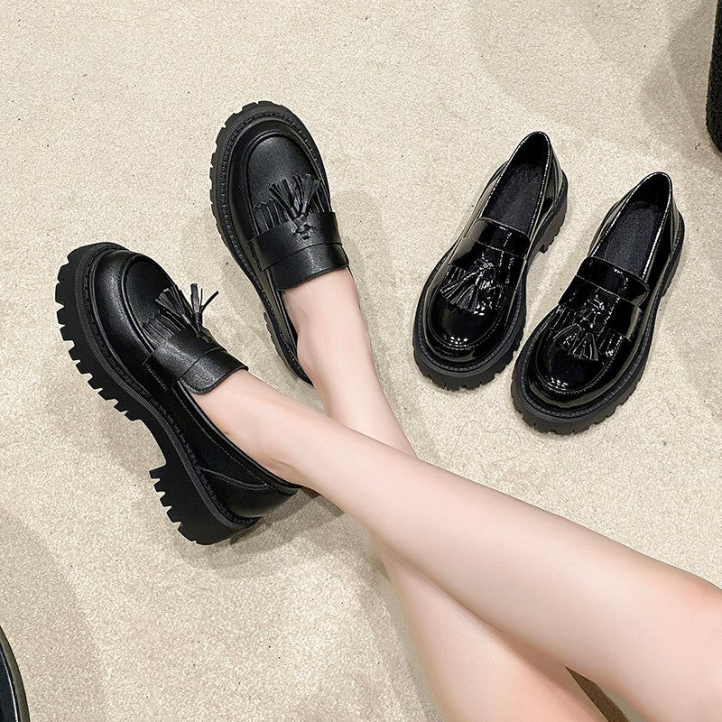 Damen Loafer mit eleganter Quastenverzierung und robustem Plateau R&B