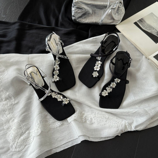 Damen Elegante Keil-Sandalen mit dekorativen Blütenapplikationen R&B