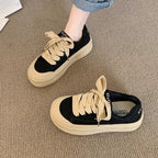 Damen Sportliche Plateau Sneaker mit bequemer Sohle und einzigartigen Schnürdetails