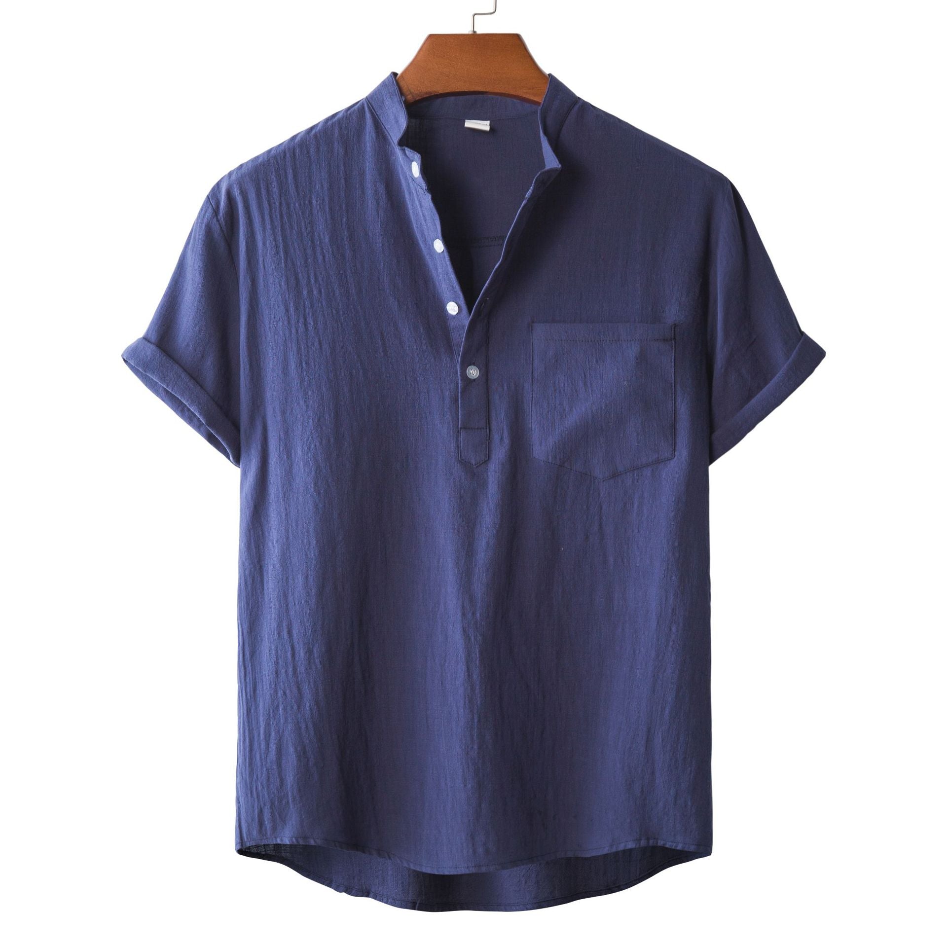 Herren Kurzarmhemd mit modernem Henley-Kragen und praktischer Brusttasche