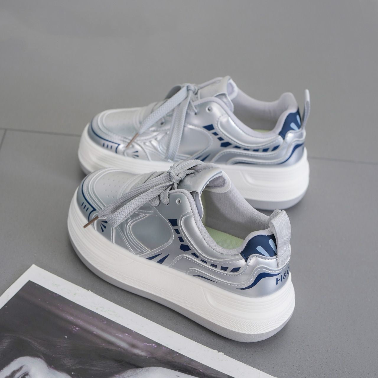Damen Sportliche Sneakers mit dämpfender Sohle und atmungsaktivem Obermaterial R&B