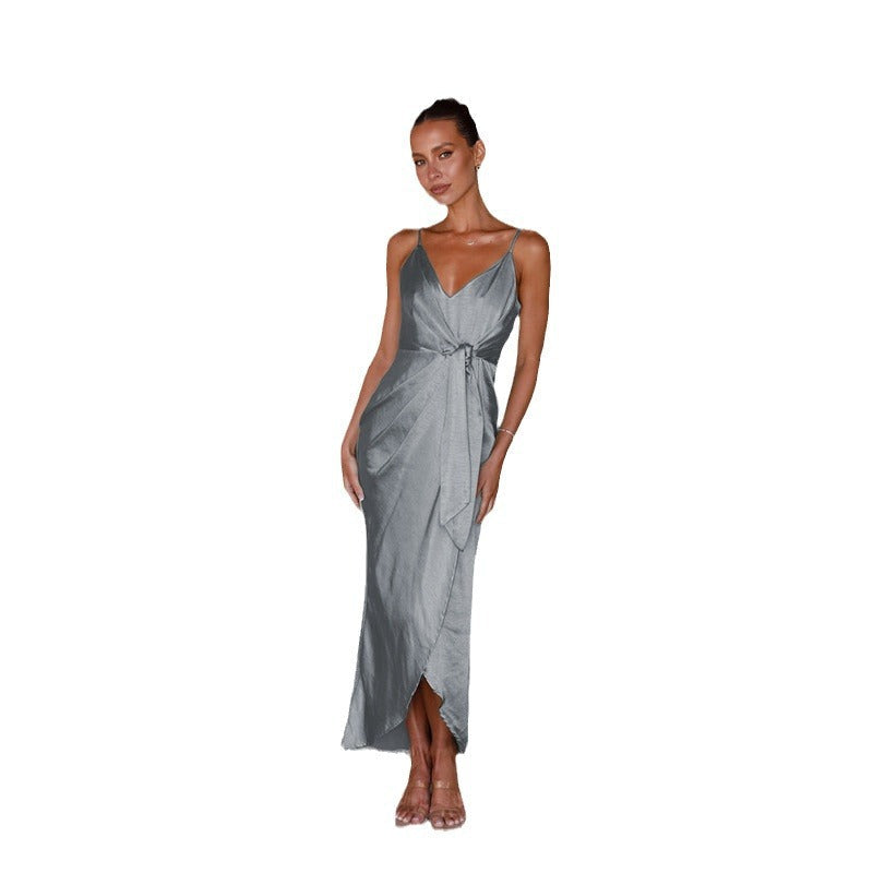 Damen Elegantes Abendkleid mit tiefem V-Ausschnitt und figurbetontem Schnitt R&B