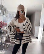 Damen Strickjacke mit voluminösen Ärmeln und modischen Streifen R&B