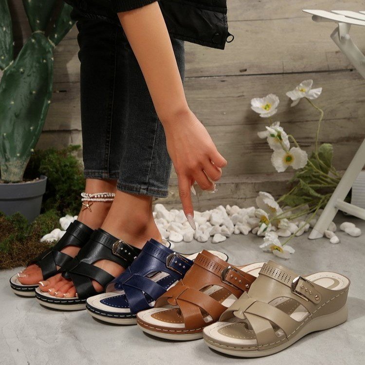Damen Wedge-Pantoletten mit elegantem Kreuzriemen und komfortablem Fußbett R&B
