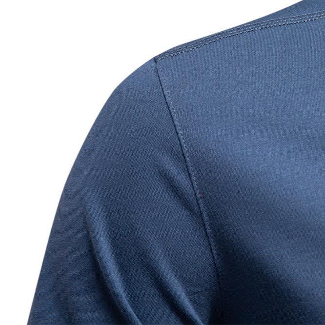 Herren Langarm-Henley-Shirt mit eleganten Druckknöpfen und bequemer Passform