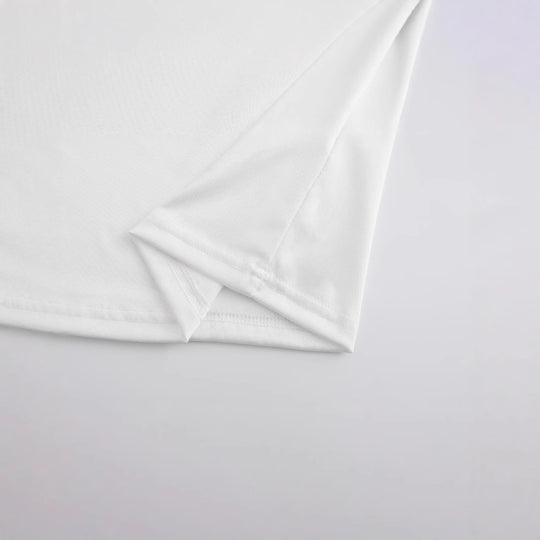 Damen Crop-T-Shirt mit verspieltem Erdbeer-Motiv und elegantem Halsabschluss R&B