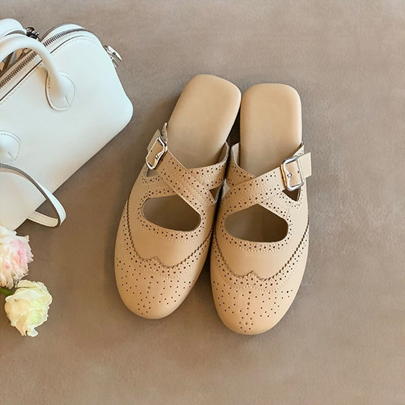 Damen offene Mules mit modischem Riemen und eleganter Perforation R&B