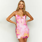 Damen figurbetontes Sommerkleid mit trägerlosem Design und verführerischem Krawattenverschluss R&B