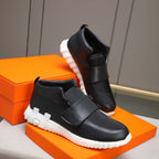 Damen Sportliche Slip-On Sneakers mit modernem Verschlussmechanismus R&B