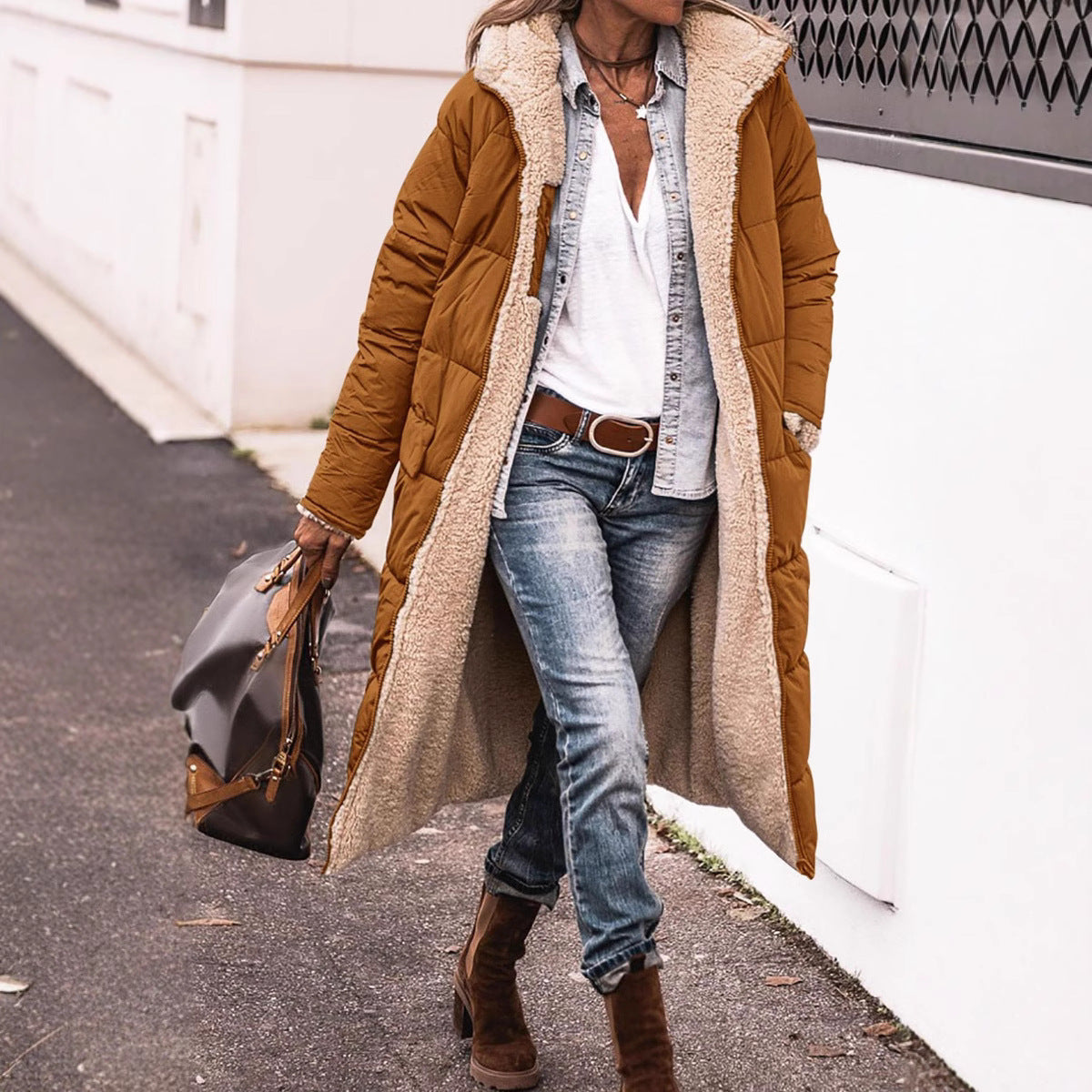 Damen kuscheliger Winterparka mit hochwertigem Teddyfutter und praktischen Taschen R&B